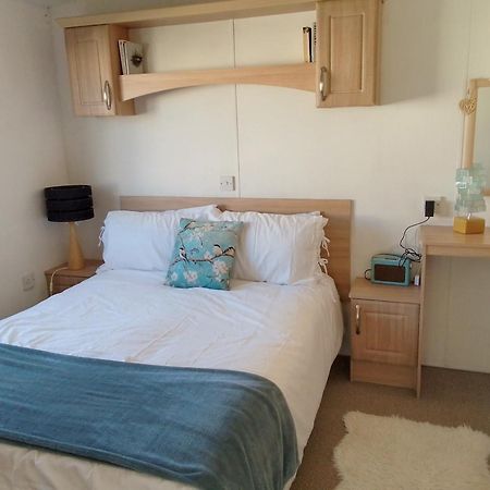 Private Caravan Situated At Parkdean Holiday Resort St Margaret'S At Cliffe Number 18 מראה חיצוני תמונה