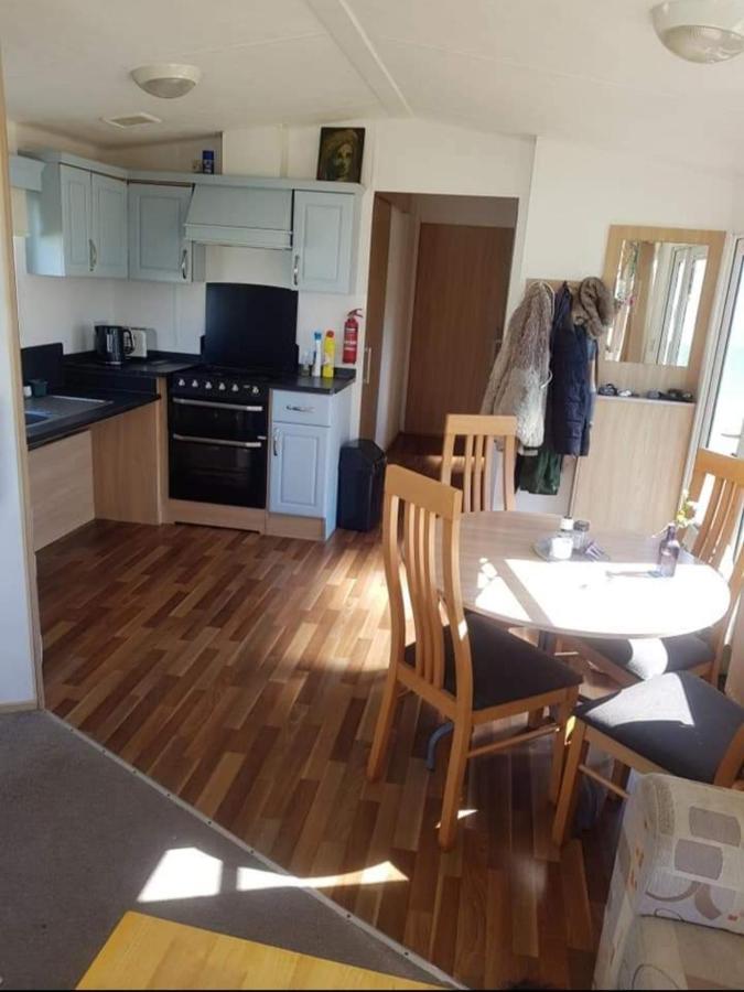 Private Caravan Situated At Parkdean Holiday Resort St Margaret'S At Cliffe Number 18 מראה חיצוני תמונה