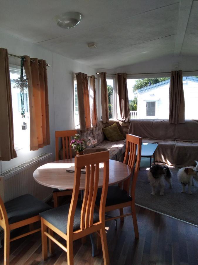 Private Caravan Situated At Parkdean Holiday Resort St Margaret'S At Cliffe Number 18 מראה חיצוני תמונה