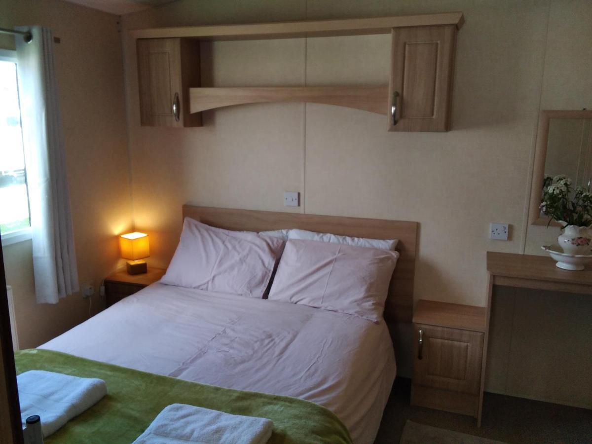 Private Caravan Situated At Parkdean Holiday Resort St Margaret'S At Cliffe Number 18 מראה חיצוני תמונה