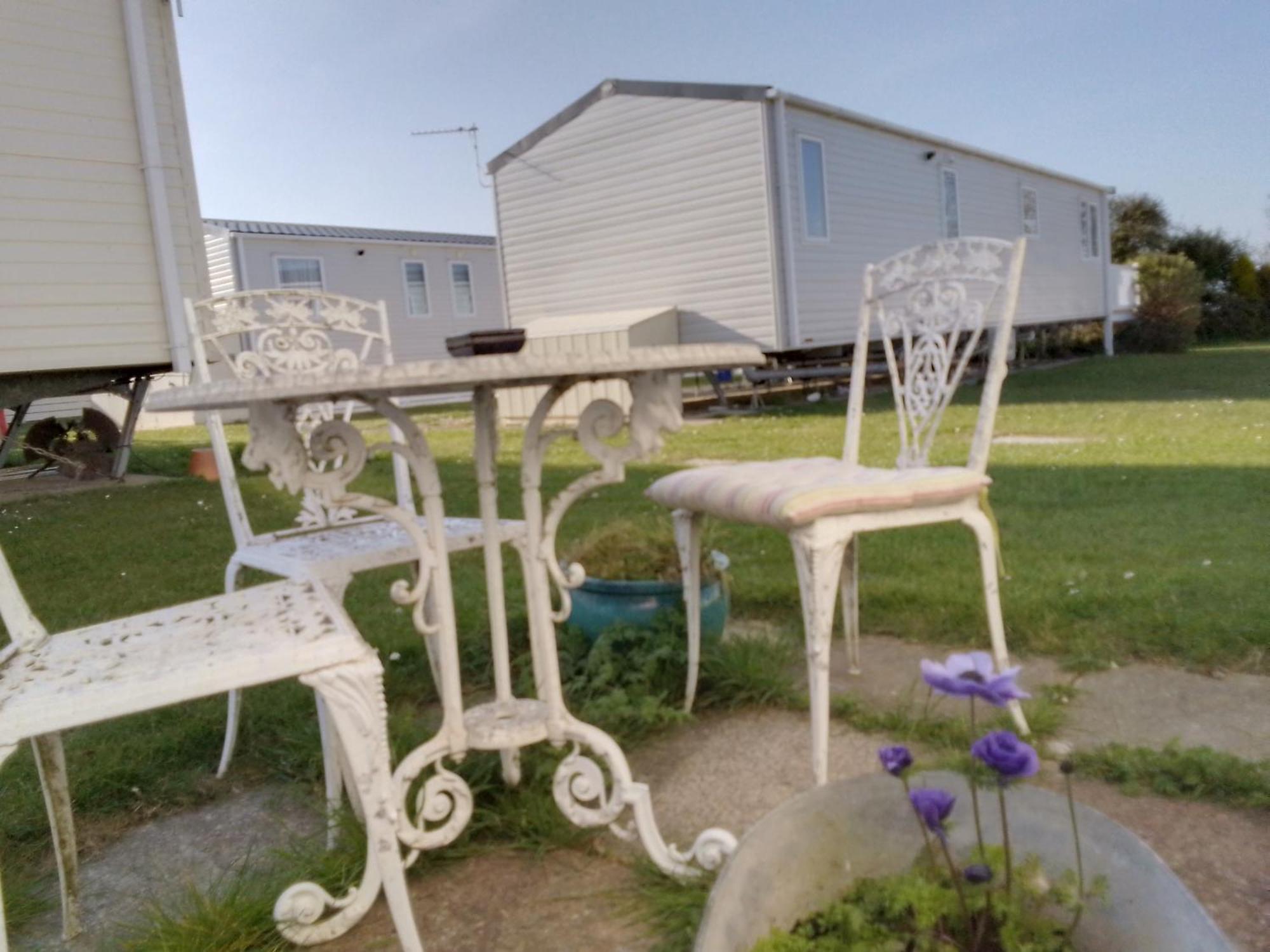 Private Caravan Situated At Parkdean Holiday Resort St Margaret'S At Cliffe Number 18 מראה חיצוני תמונה